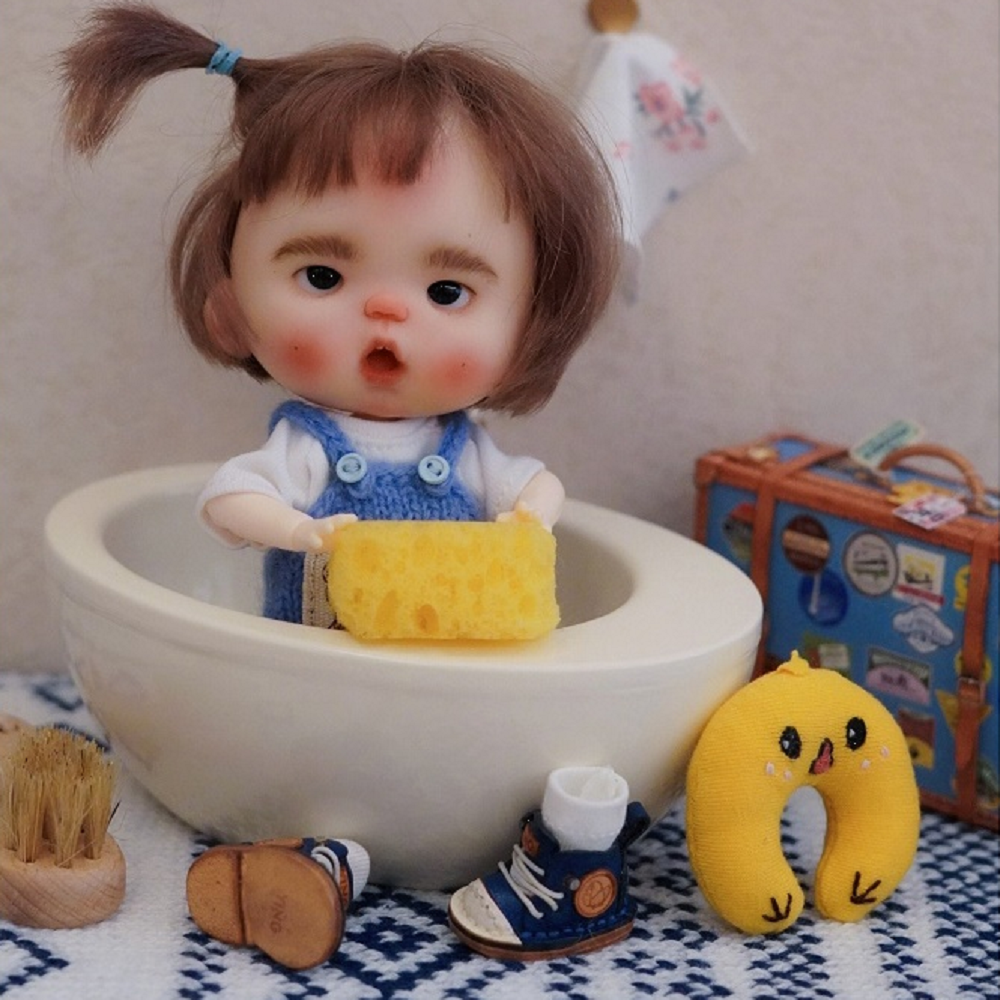 Bathtub And Shower Room Dollhouse - White Water Tap 1/12 Scale Dollhouse Miniature - 1:12 scale miniature clothes rack in