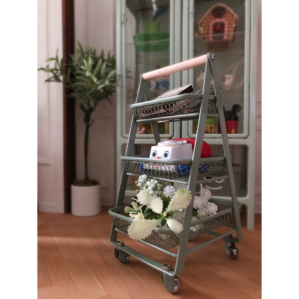 Triple Trolley Dollhouse - Green 1/6 Scale Dollhouse Miniature - 1:6 scale miniature trolley in metal, wood, view 5